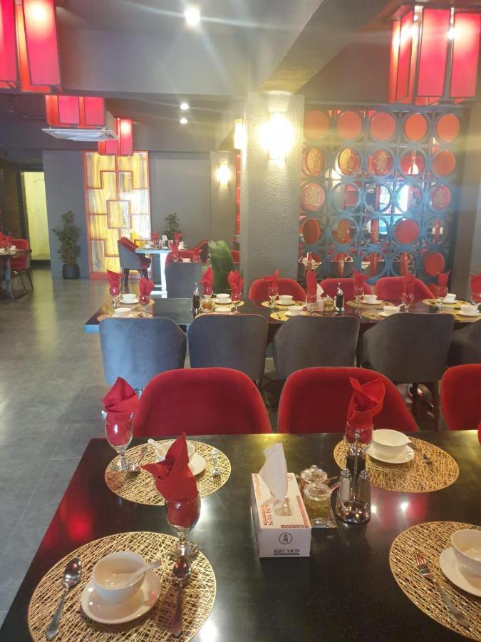 Space Luxury Rental Suites Rawalpindi Ngoại thất bức ảnh