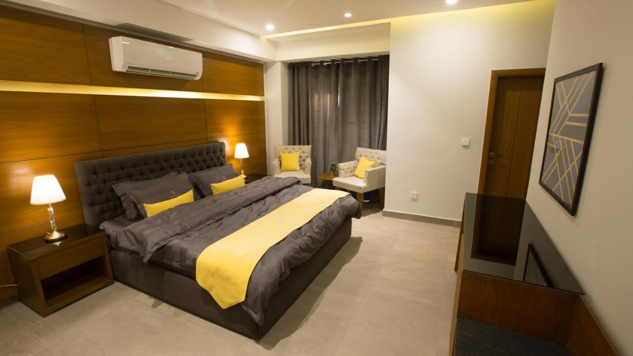 Space Luxury Rental Suites Rawalpindi Ngoại thất bức ảnh