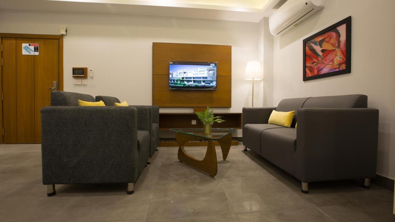 Space Luxury Rental Suites Rawalpindi Ngoại thất bức ảnh