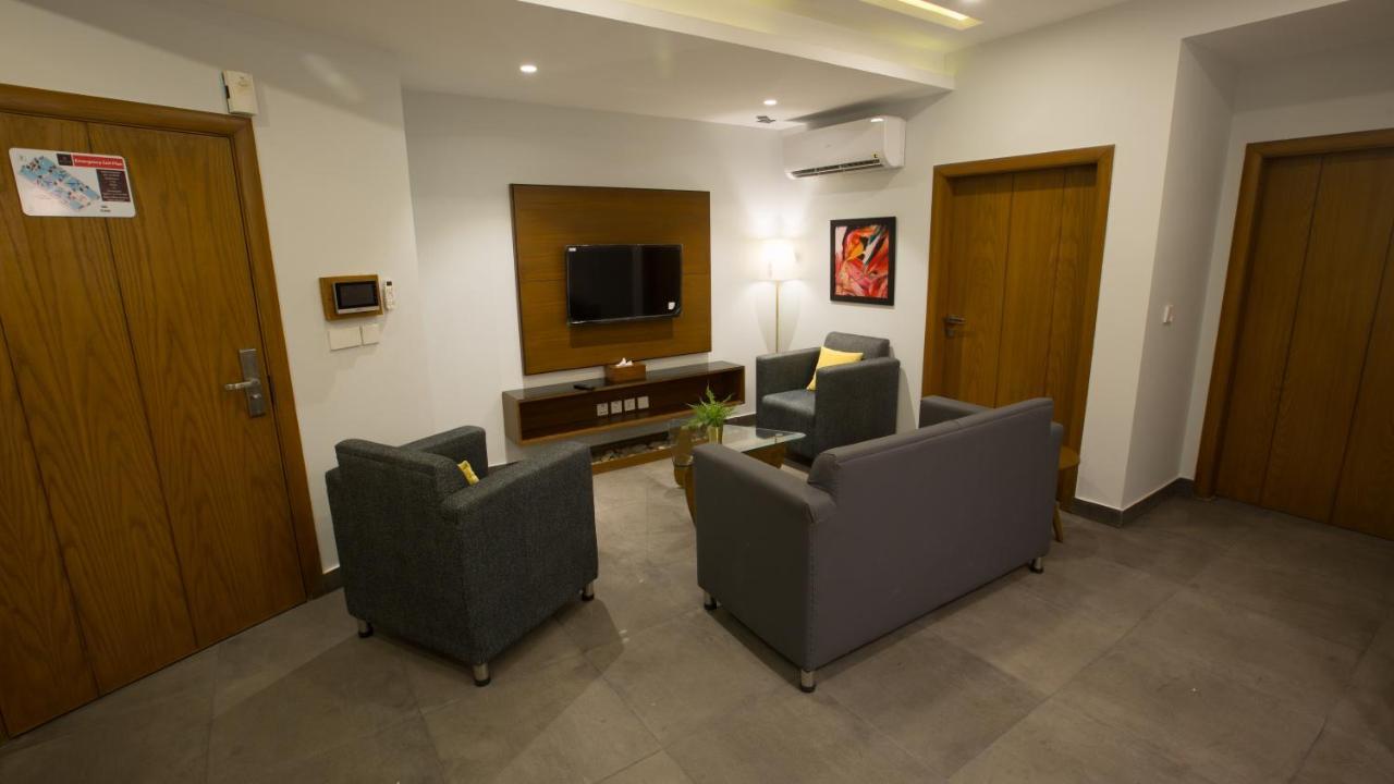 Space Luxury Rental Suites Rawalpindi Ngoại thất bức ảnh