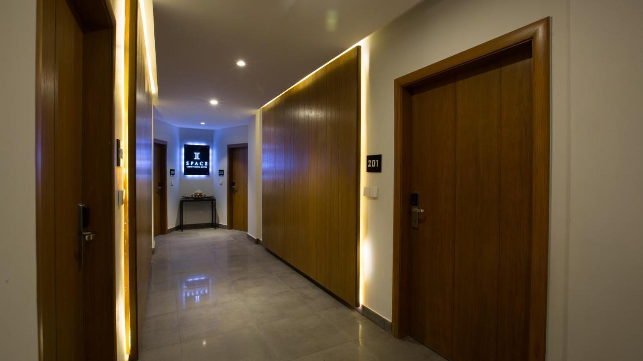 Space Luxury Rental Suites Rawalpindi Ngoại thất bức ảnh