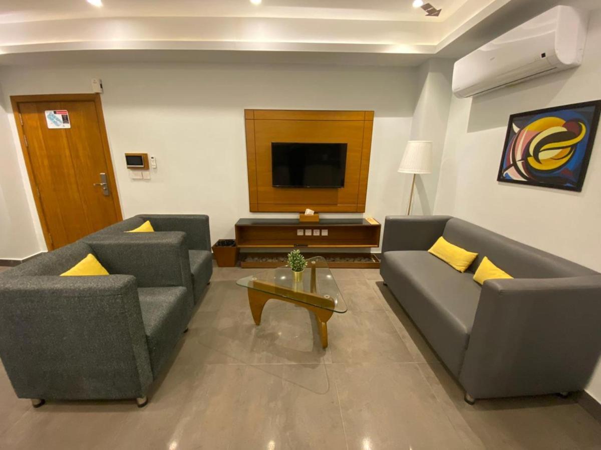 Space Luxury Rental Suites Rawalpindi Ngoại thất bức ảnh